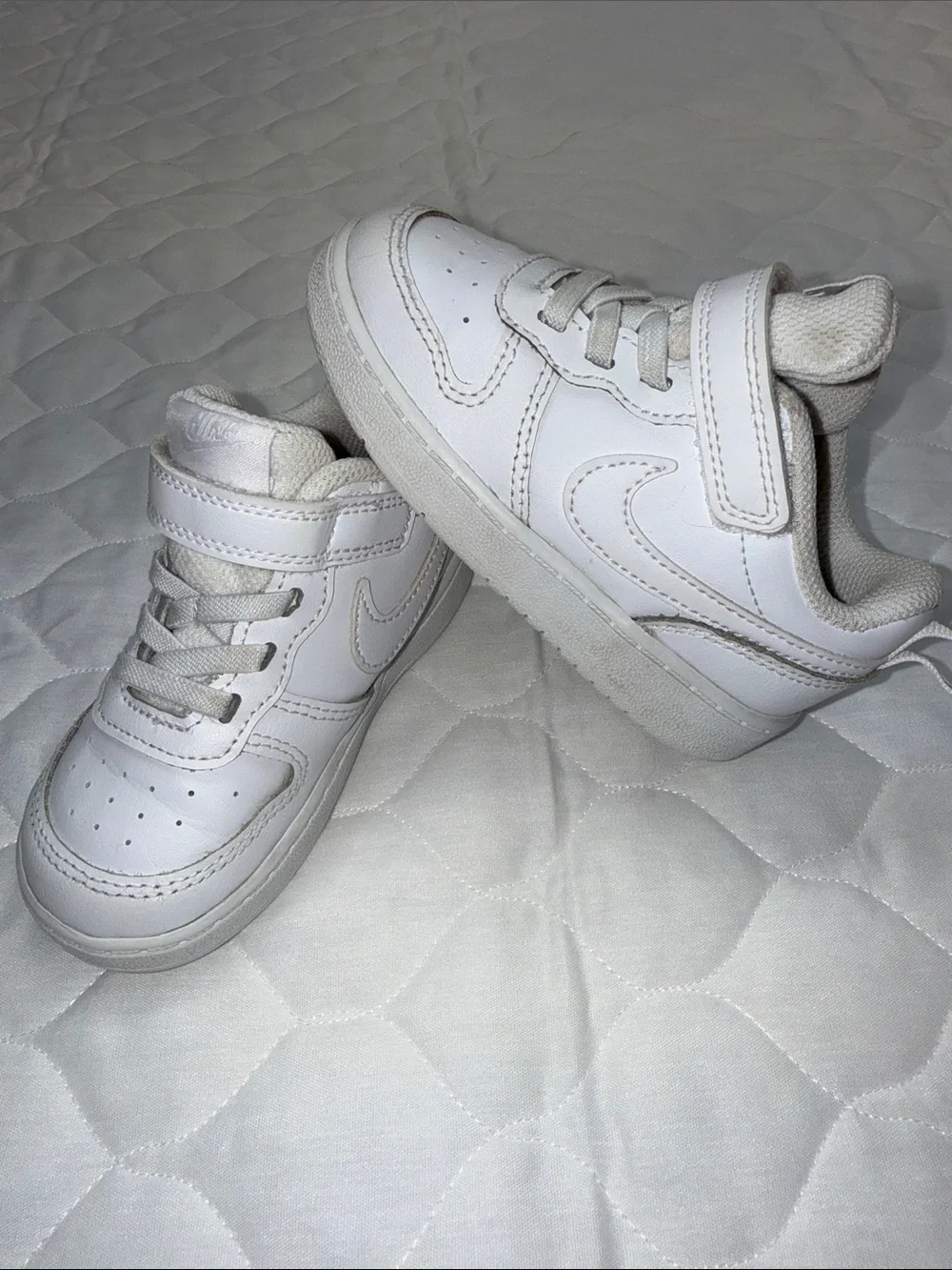Nike Kids White Hook-and-Loop Low-Top Sneakers